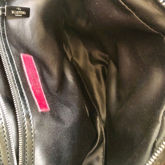 Valentino Garavani Patent Leather Bow handbag - Picture 8 of 8